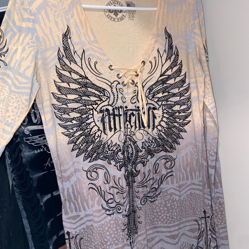 7 Affliction Shirts 5 short sleeve 2 long sleeve